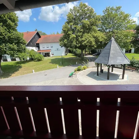 Apartamento 36 - Im Rottalblick - Rustikal & Urig Wohnen, Tiere Willkommen, Bademantelgang Zur Therme, Tv, Doppelbett, Schlafsofa Und Balkon Bad Griesbach (Bavaria)